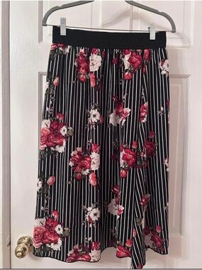 LuLaRoe Black Floral Stripe Midi Skirt with Red Roses